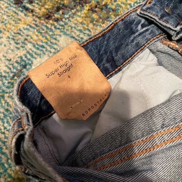 Aeropostale 90’s Super High rise Straight Jeans size 6 (Like New) - Picture 3 of 6